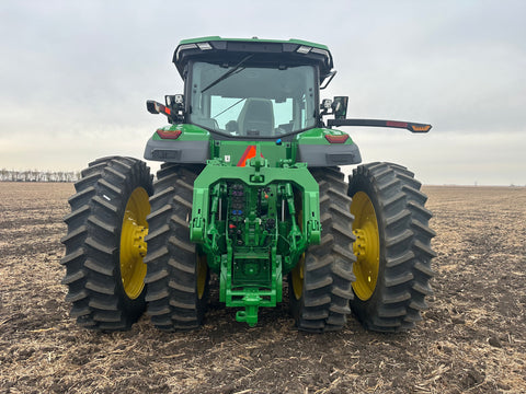 2023 8R 410 2.5 HRS