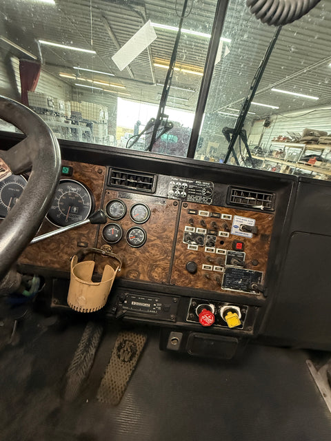 1989 Kenworth T600 889k Miles