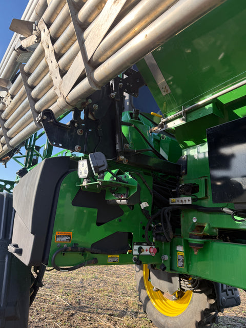 2023 John Deere 600R Spreader 545 HRS