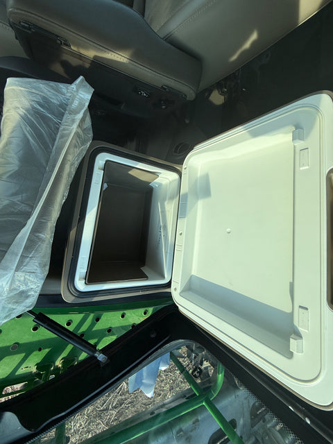 2023 John Deere 600R Spreader 545 HRS