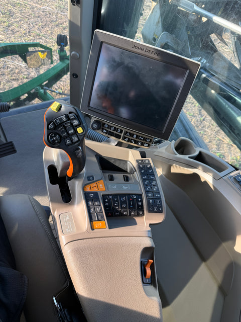 2023 John Deere 600R Spreader 545 HRS