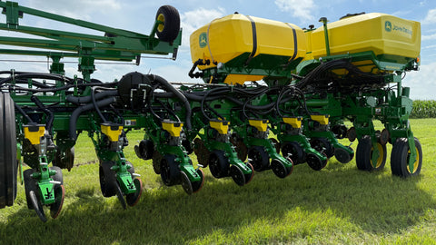 2023 John Deere 1775NT no-till planter (2500ac New Discs)