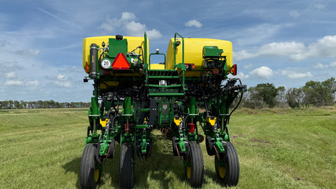 2023 John Deere 1775NT no-till planter (2500ac New Discs)