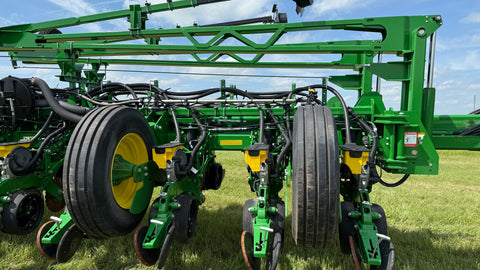 2023 John Deere 1775NT no-till planter (2500ac New Discs)