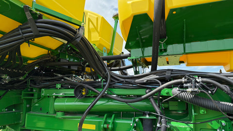 2023 John Deere 1775NT no-till planter (2500ac New Discs)