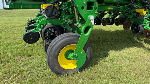 2023 John Deere 1775NT no-till planter (2500ac New Discs)