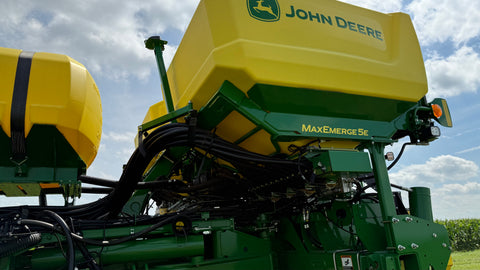 2023 John Deere 1775NT no-till planter (2500ac New Discs)