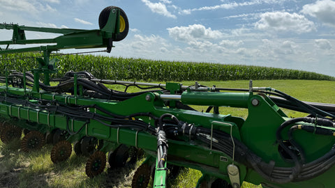 2023 John Deere 1775NT no-till planter (2500ac New Discs)