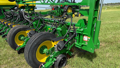 2023 John Deere 1775NT no-till planter (2500ac New Discs)