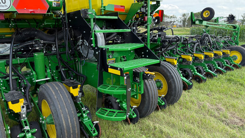 2023 John Deere 1775NT no-till planter (2500ac New Discs)