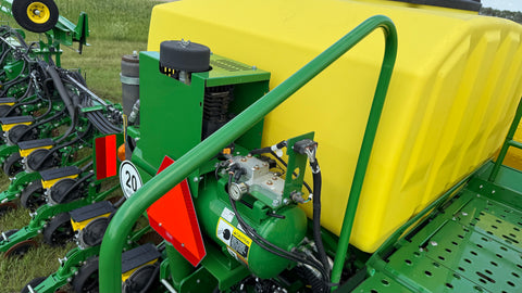 2023 John Deere 1775NT no-till planter (2500ac New Discs)