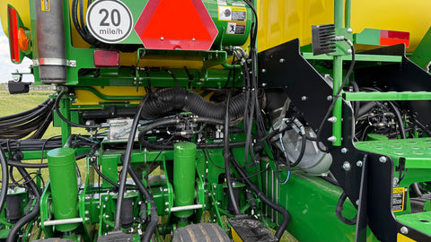 2023 John Deere 1775NT no-till planter (2500ac New Discs)