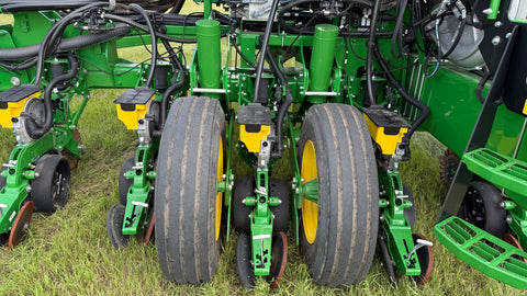 2023 John Deere 1775NT no-till planter (2500ac New Discs)