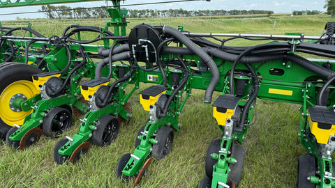 2023 John Deere 1775NT no-till planter (2500ac New Discs)