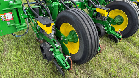 2023 John Deere 1775NT no-till planter (2500ac New Discs)