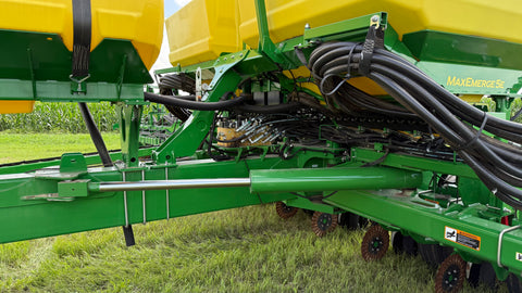 2023 John Deere 1775NT no-till planter (2500ac New Discs)