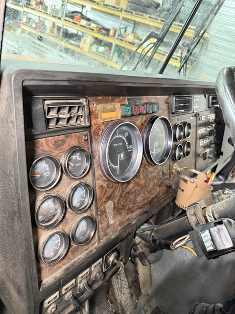 1989 Kenworth T600 889k Miles
