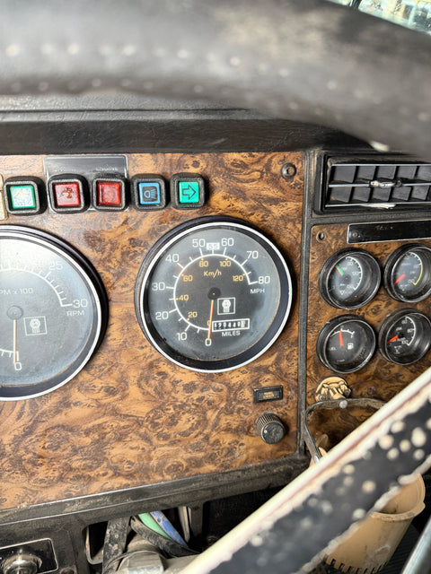 1989 Kenworth T600 889k Miles