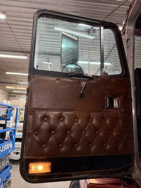 1989 Kenworth T600 889k Miles
