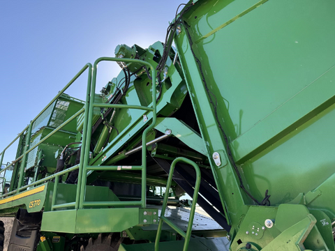 2023 JOHN DEERE CS770 COTTON STRIPPER 69 FAN HOURS